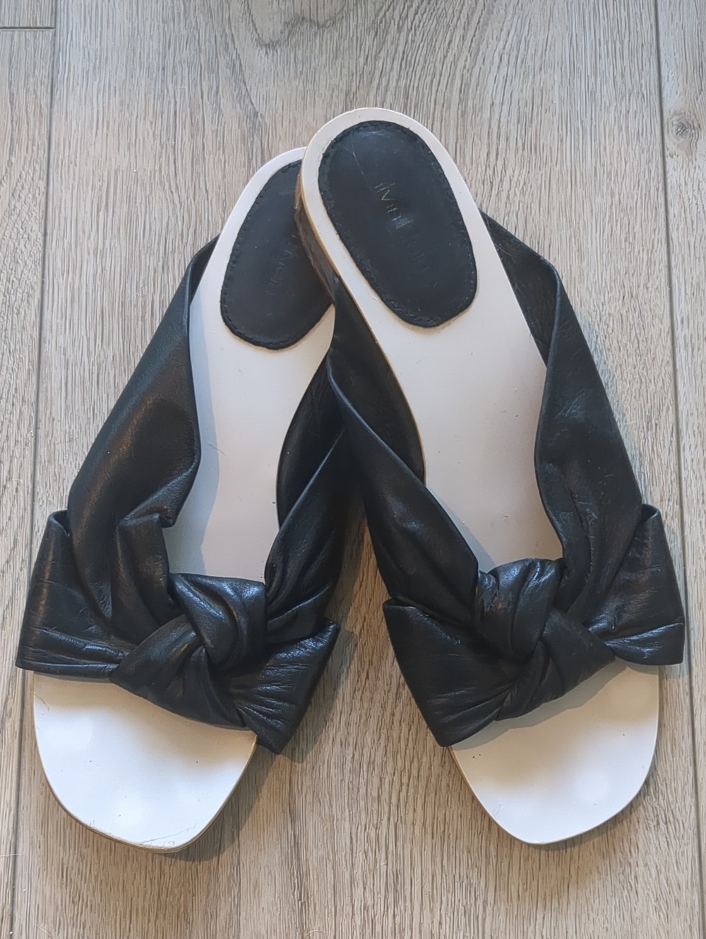 Chic Black Calvin Klein Knotted Slide Leather Sandals, 9